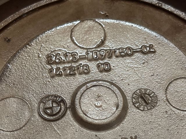 bontott BMW 3 E46 Dísztárcsa (1 db)