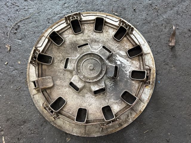 bontott BMW 3 E46 Dísztárcsa (1 db)