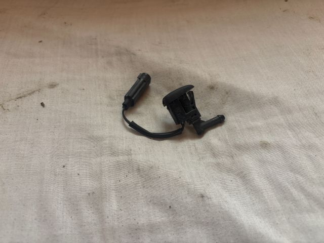 bontott BMW 3 E46 Első Ablakmosó Fúvóka