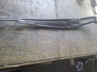 bontott BMW 3 E46 Első Ablaktörlő Kar