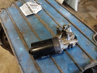 bontott BMW 3 E46 Első Ablaktörlő Motor