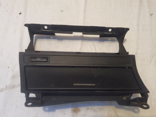 bontott BMW 3 E46 Első Hamutartó