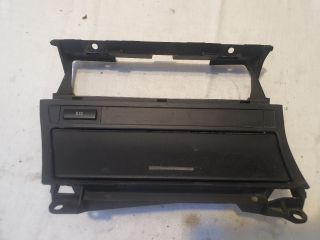 bontott BMW 3 E46 Első Hamutartó