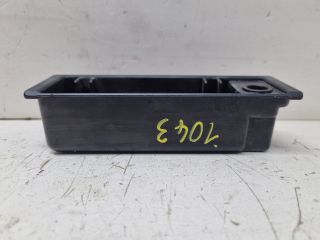 bontott BMW 3 E46 Első Hamutartó