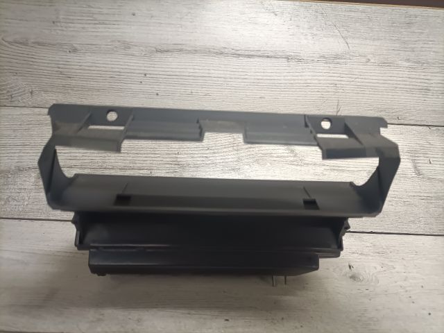 bontott BMW 3 E46 Első Hamutartó