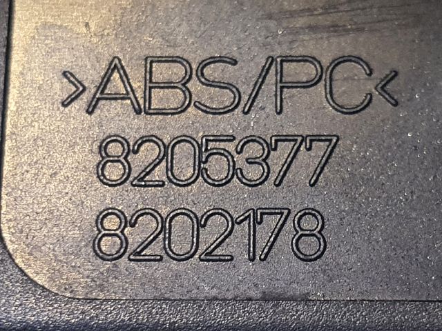 bontott BMW 3 E46 Első Hamutartó