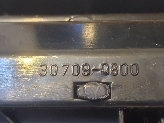 bontott BMW 3 E46 Első Hamutartó