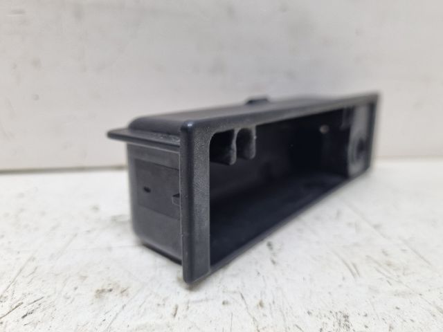 bontott BMW 3 E46 Első Hamutartó