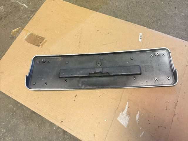 bontott BMW 3 E46 Első Lökhárító Díszléc