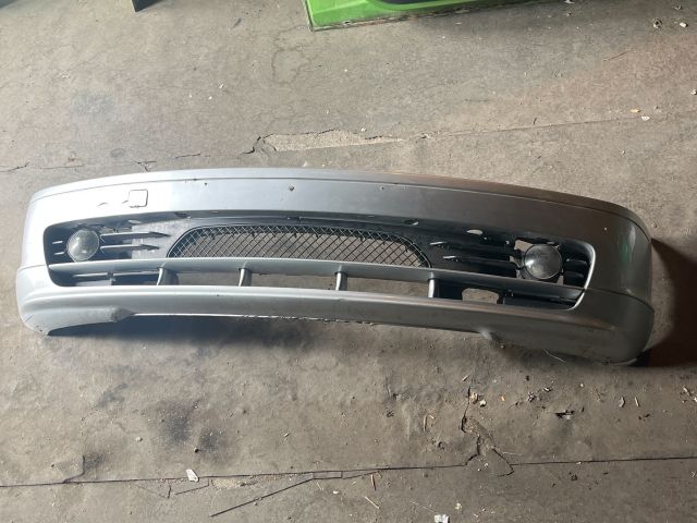 bontott BMW 3 E46 Első Lökhárító (Részeivel)