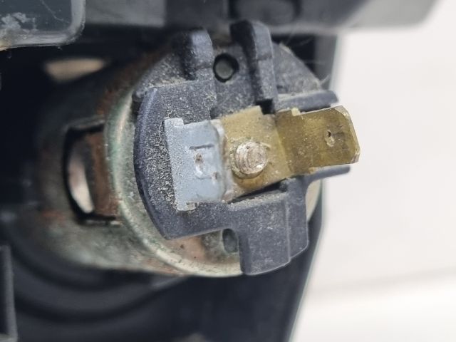 bontott BMW 3 E46 Első Tároló Rekesz