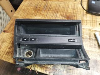 bontott BMW 3 E46 Első Tároló Rekesz
