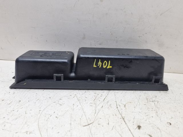 bontott BMW 3 E46 Első Tároló Rekesz