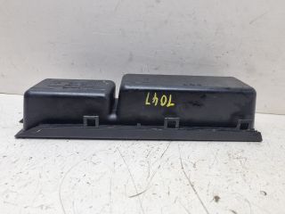 bontott BMW 3 E46 Első Tároló Rekesz