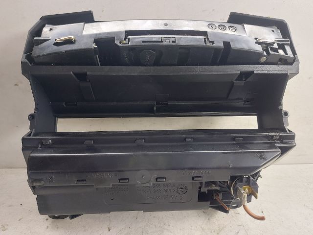 bontott BMW 3 E46 Első Tároló Rekesz