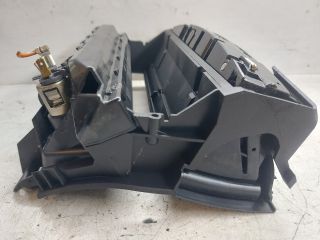 bontott BMW 3 E46 Első Tároló Rekesz