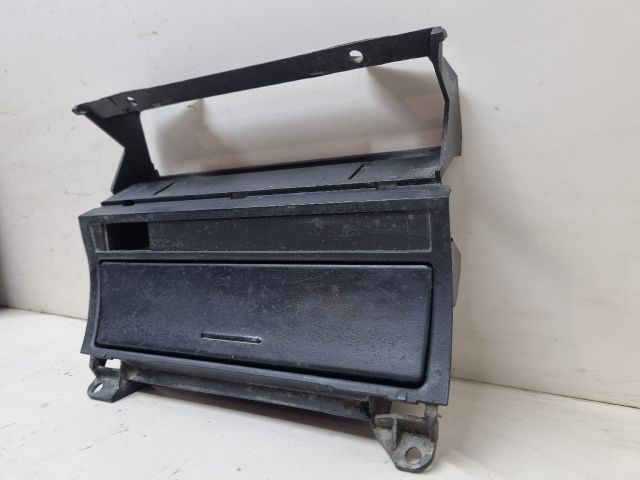 bontott BMW 3 E46 Első Tároló Rekesz