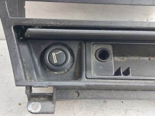 bontott BMW 3 E46 Első Tároló Rekesz