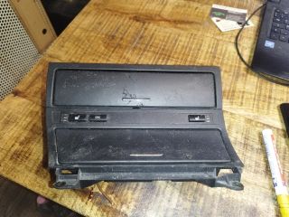 bontott BMW 3 E46 Első Tároló Rekesz
