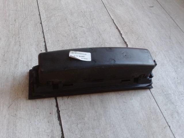 bontott BMW 3 E46 Első Tároló Rekesz