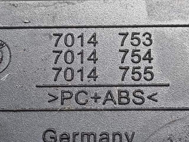 bontott BMW 3 E46 Első Tároló Rekesz