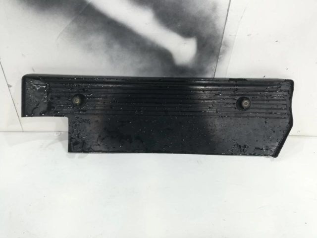 bontott BMW 3 E46 Felső Hűtőburkolat