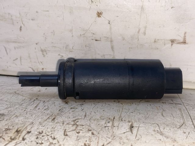 bontott BMW 3 E46 Fényszórómosó Szivattyú