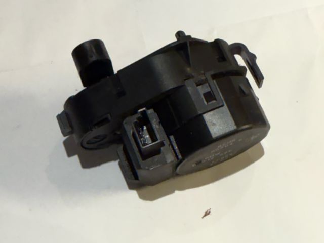 bontott BMW 3 E46 Fűtés Állító Motor