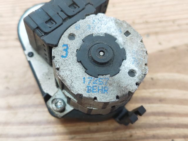 bontott BMW 3 E46 Fűtés Állító Motor