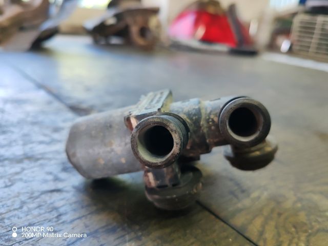 bontott BMW 3 E46 Fűtéscsap