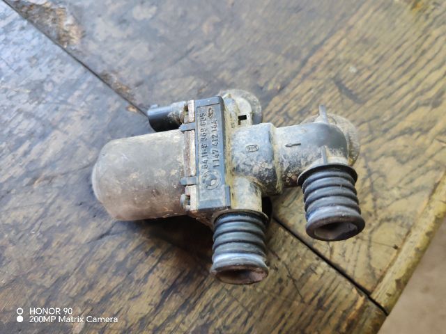 bontott BMW 3 E46 Fűtéscsap