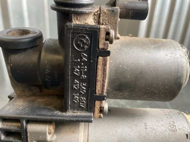 bontott BMW 3 E46 Fűtéscsap