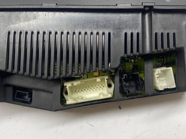 bontott BMW 3 E46 Fűtéskapcsoló (digit klímás)