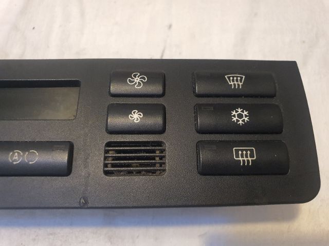 bontott BMW 3 E46 Fűtéskapcsoló (digit klímás)