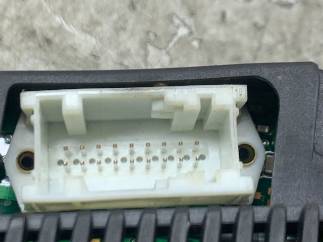 bontott BMW 3 E46 Fűtéskapcsoló (digit klímás)