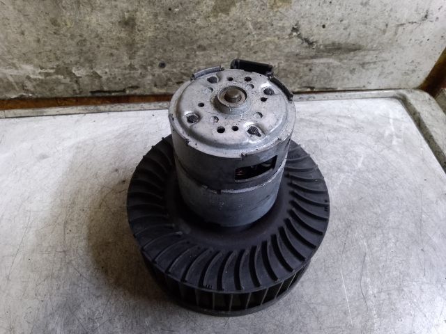 bontott BMW 3 E46 Fűtőmotor (Klímás)