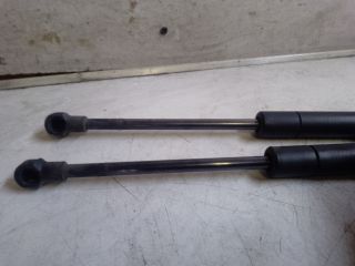 bontott BMW 3 E46 Gázrugós Kitámasztó Teleszkóp Motorháztető