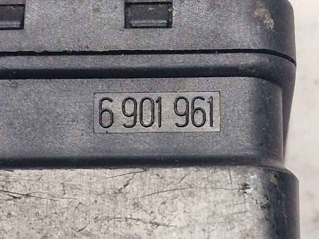 bontott BMW 3 E46 Gyújtáskapcsoló Zárbetét