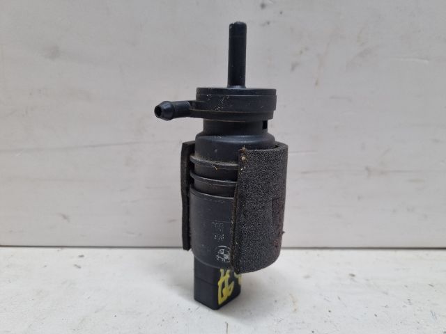 bontott BMW 3 E46 Hátsó Ablakmosó Szivattyú