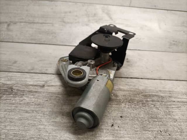 bontott BMW 3 E46 Hátsó Ablaktörlő Motor