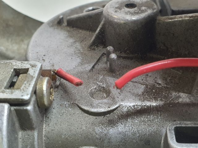 bontott BMW 3 E46 Hátsó Ablaktörlő Motor