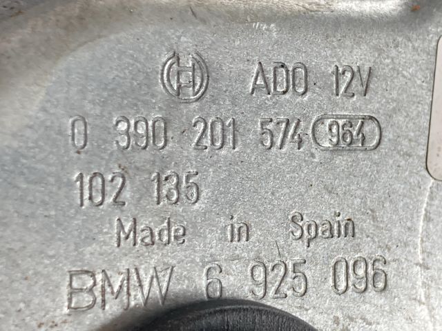 bontott BMW 3 E46 Hátsó Ablaktörlő Motor