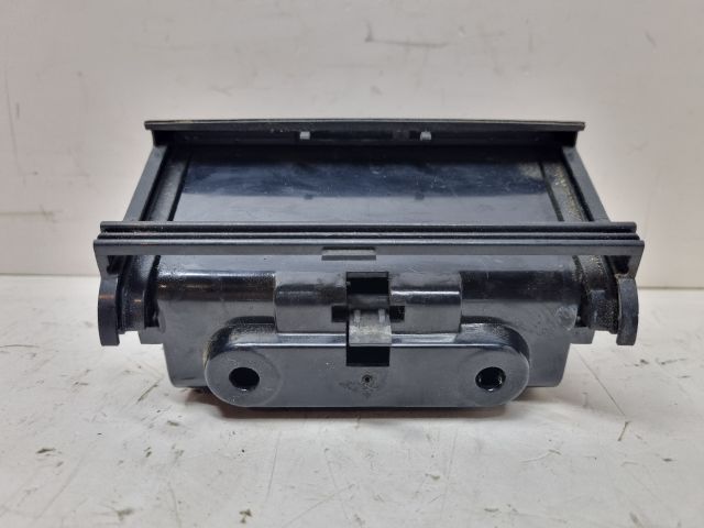 bontott BMW 3 E46 Hátsó Hamutartó