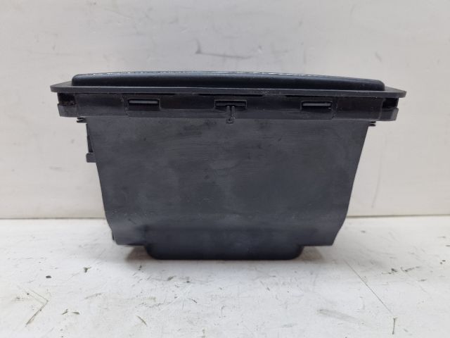 bontott BMW 3 E46 Hátsó Hamutartó