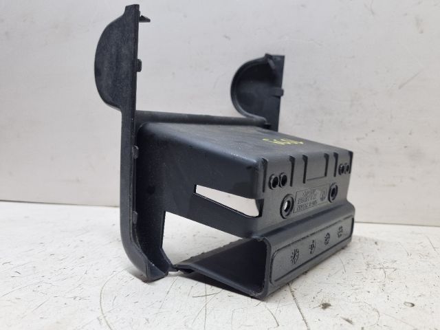 bontott BMW 3 E46 Hátsó Hamutartó