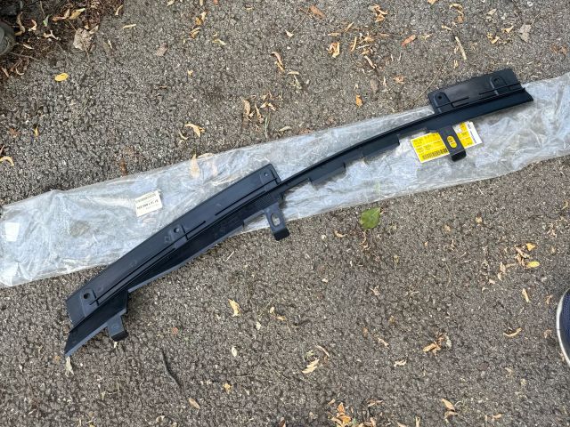 bontott BMW 3 E46 Hátsó Lökhárító Alsó (Műanyag)