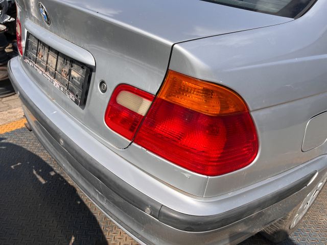bontott BMW 3 E46 Hátsó Lökhárító (Részeivel)