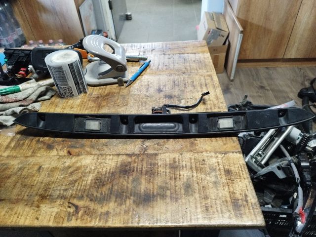 bontott BMW 3 E46 Hátsó Rendszámtábla Világítás