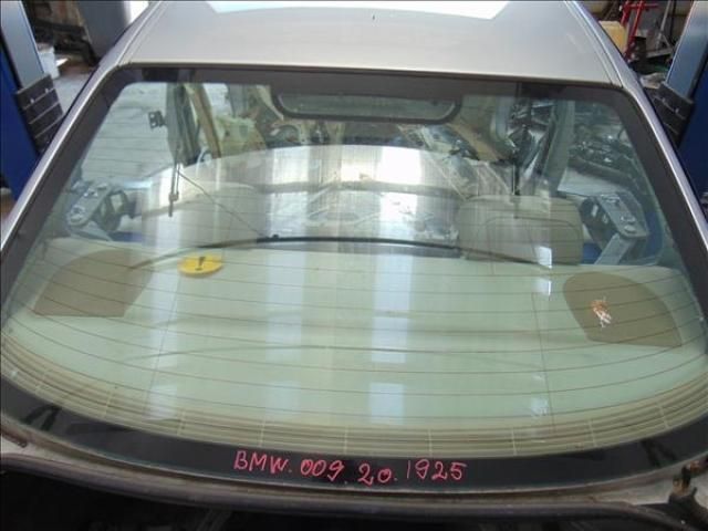 bontott BMW 3 E46 Hátsó Szélvédő