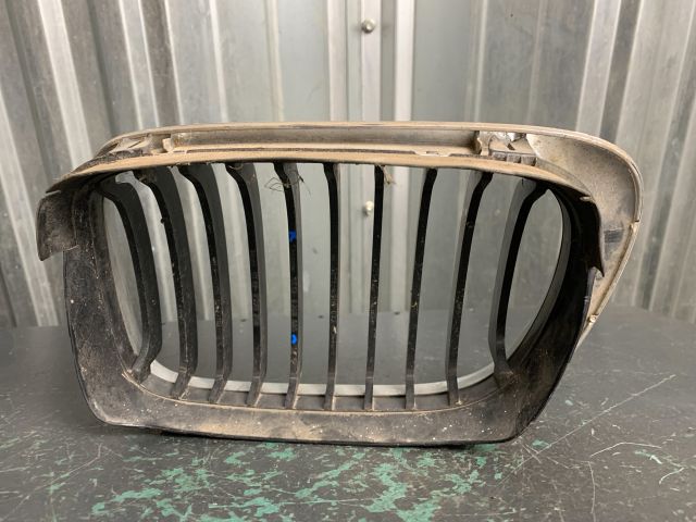 bontott BMW 3 E46 Hűtőrács
